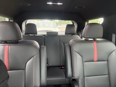 2025 Chevrolet Traverse RS
